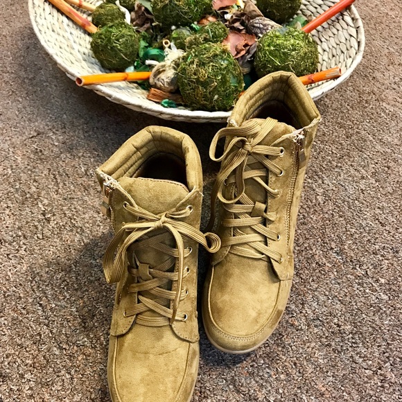 camel wedge bootie suede - Picture 2 of 3